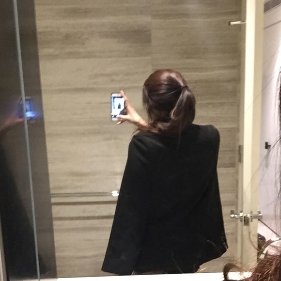 Caped Top - Picture 4 of 9